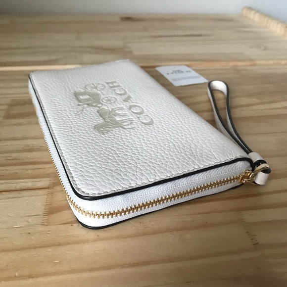 Coach Wallet🎈🎈 - Picture 3 of 6